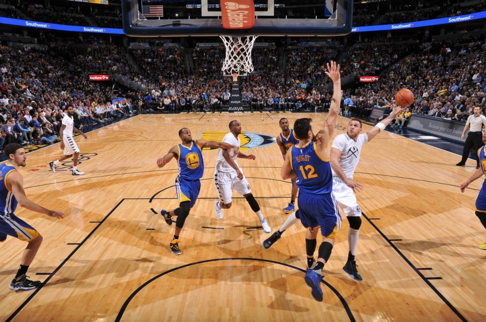 Denver pobedio Golden Stejt