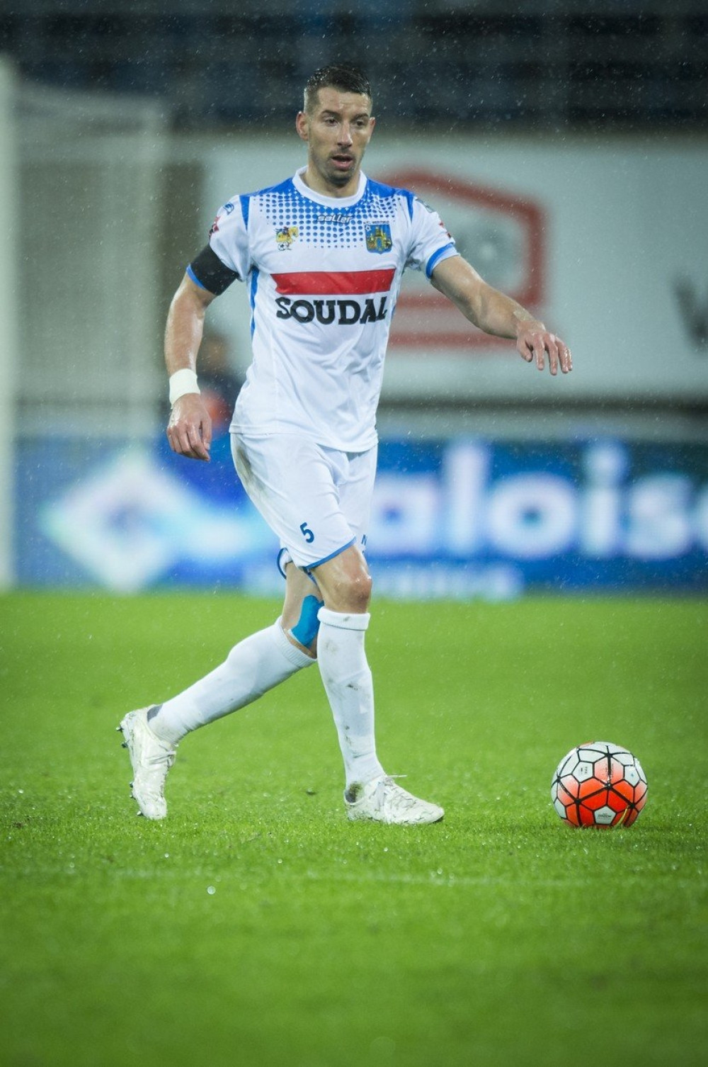 Bivši Zvezdin bek potpisuje za ostrvskog velikana!