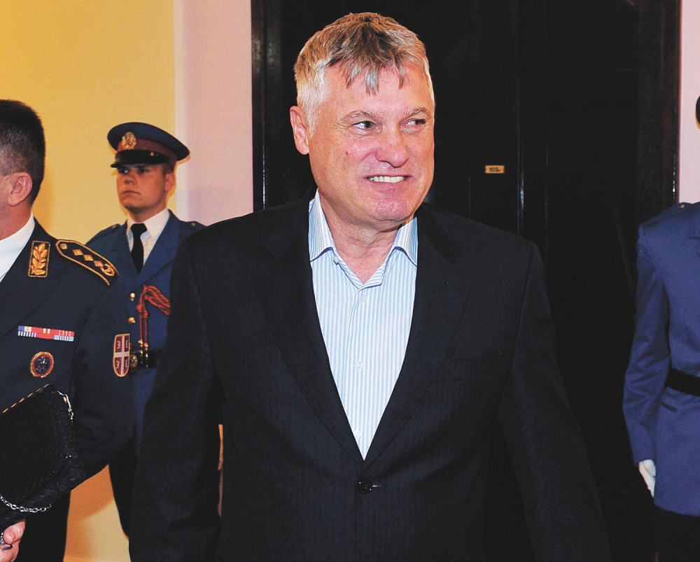 Lazanski na mestu ministra odbrane?