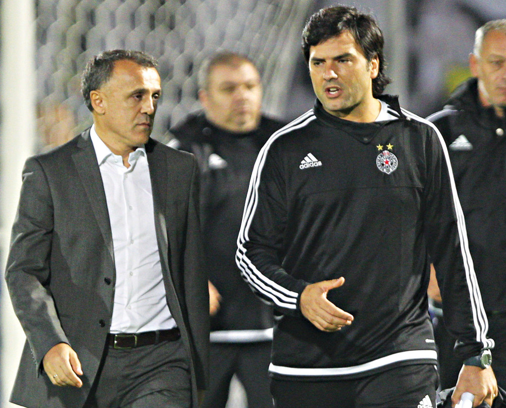 Navijači Partizana štete igračima!