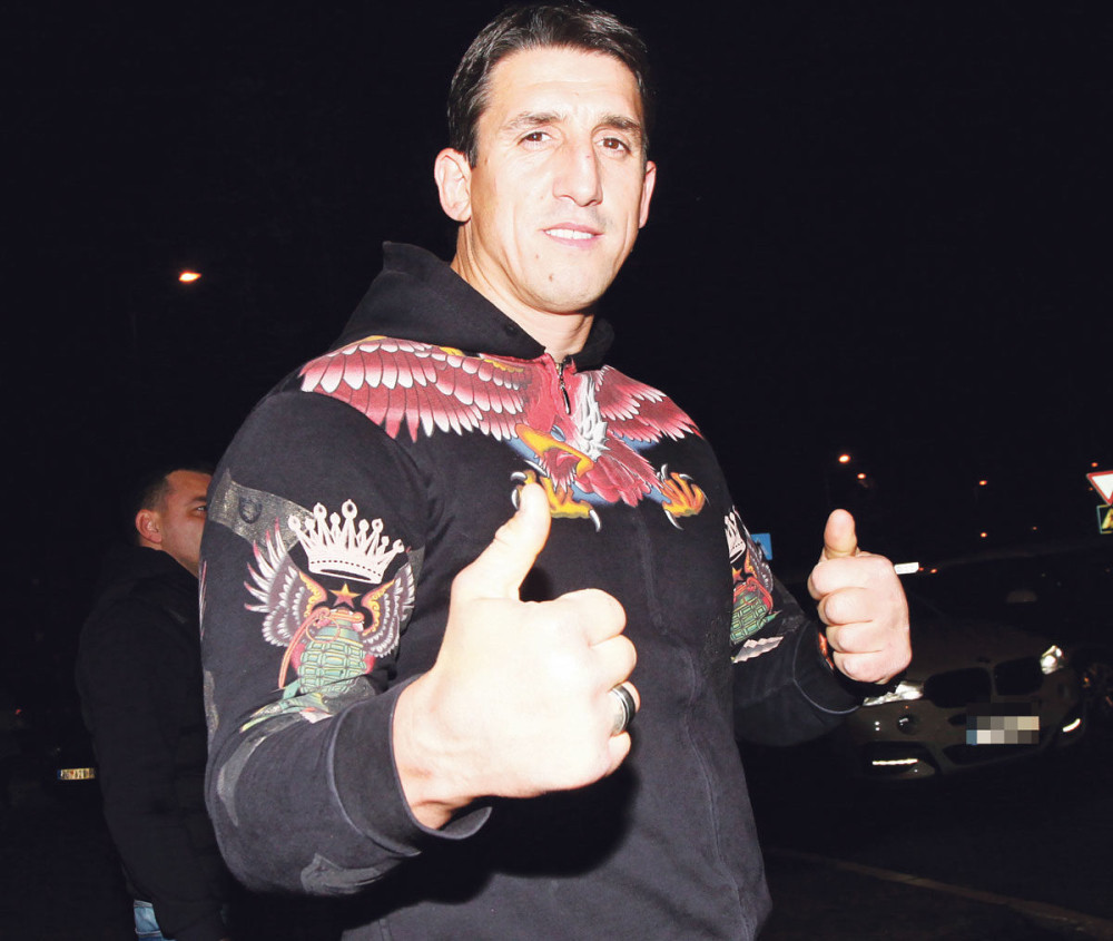 Tijana, ostaćeš bez prstiju