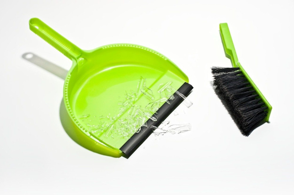 Brzinsko čišćenje razbijenog stakla