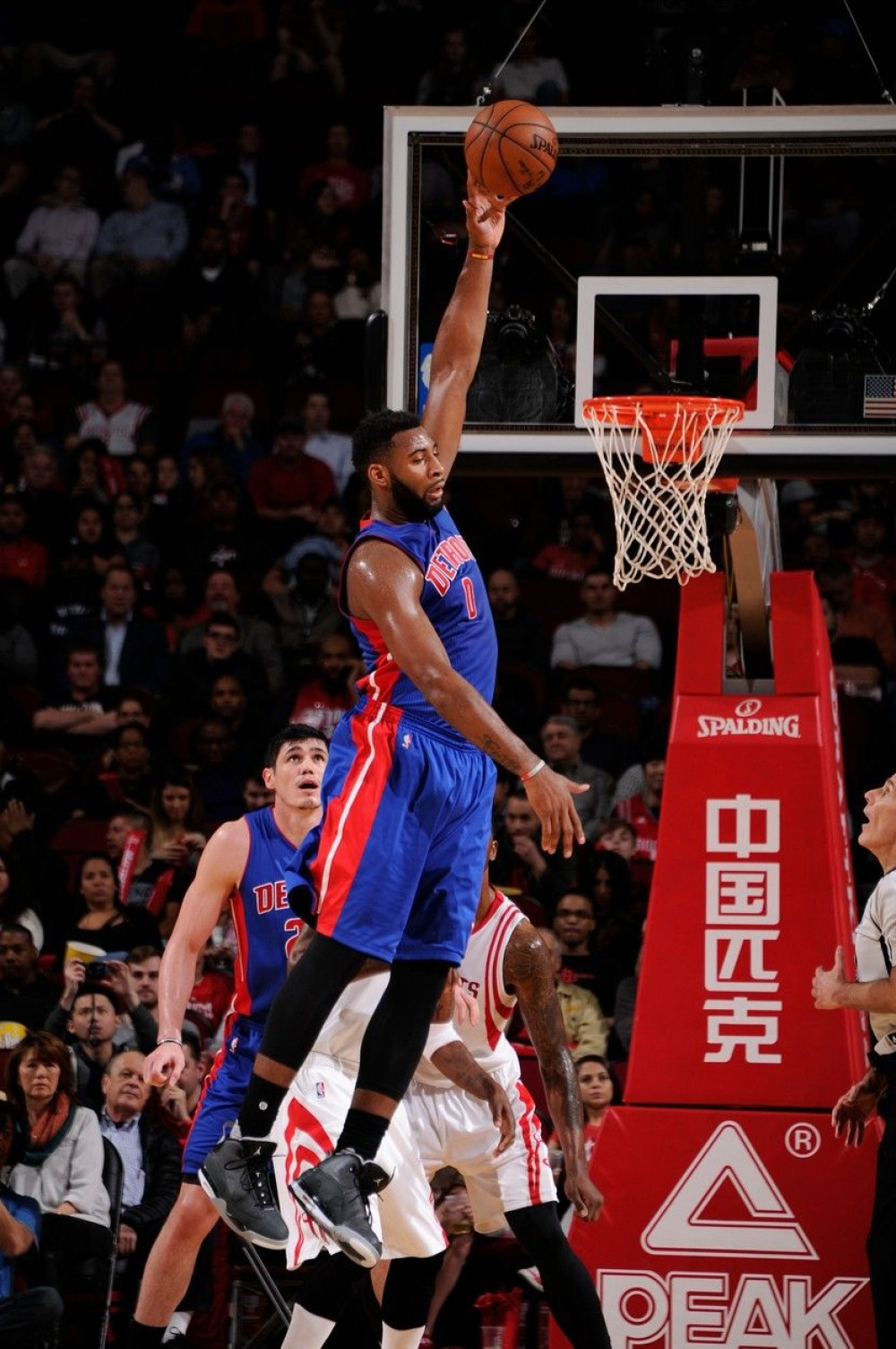 Jokić neće imati konkurenciju pod obručima!