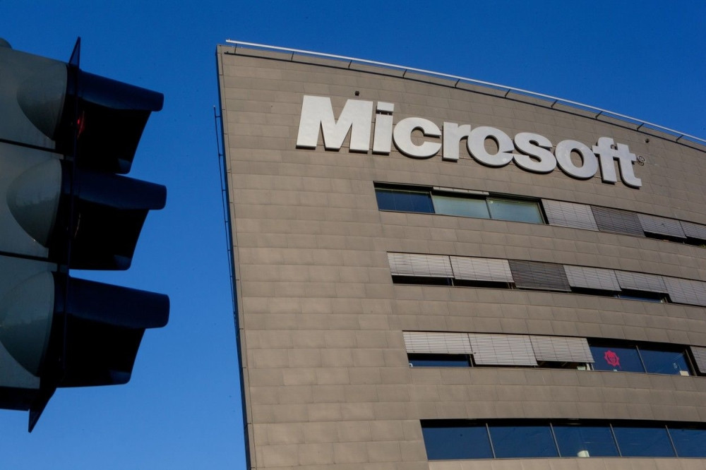 Majkrosoft kupuje LinkedIn za 26 milijardi dolara!