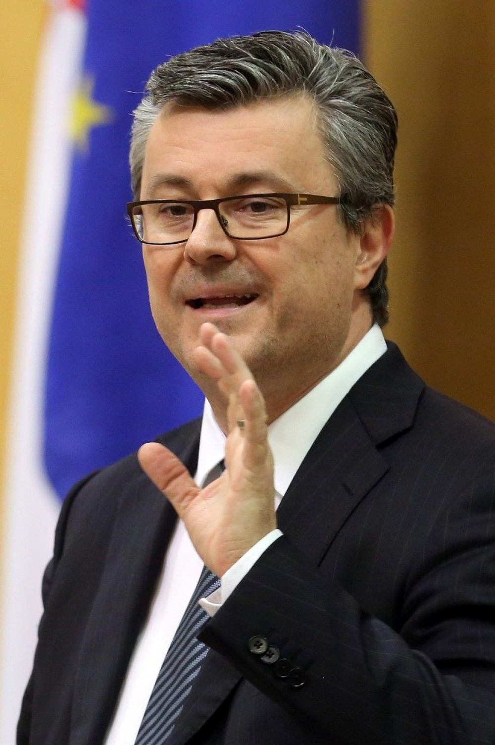 Orešković: Bog čuva Hrvatsku