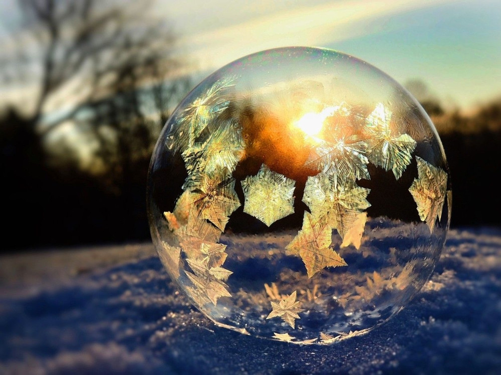 Pogledajte zadivljujuće fotografije zaleđenih balončića! (FOTO)