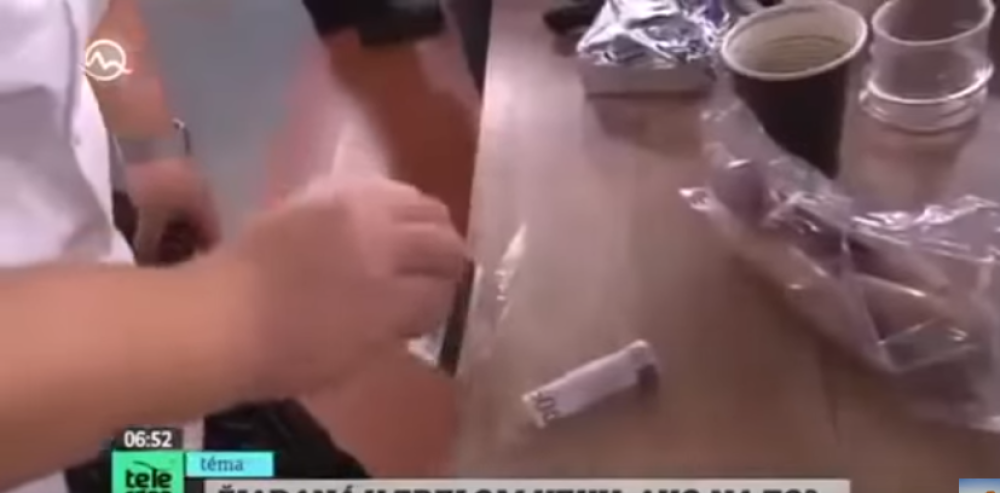 Hteo da ušmrkne kokain u emisiji (VIDEO)