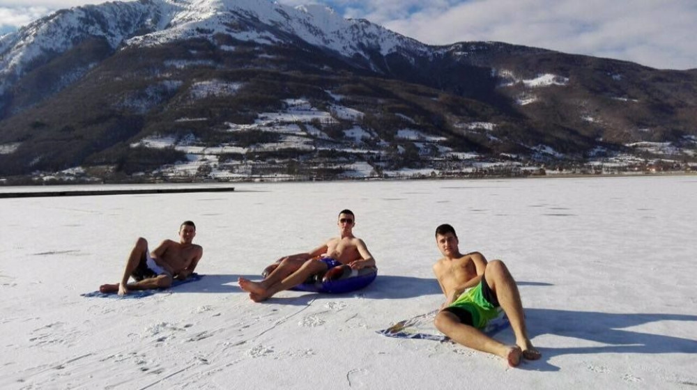 Momci vrele krvi (FOTO)