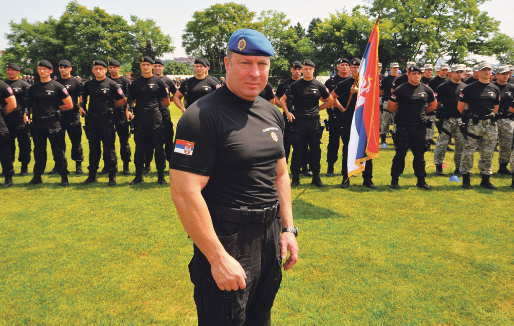 General Dikić vodi veterane na izbore!