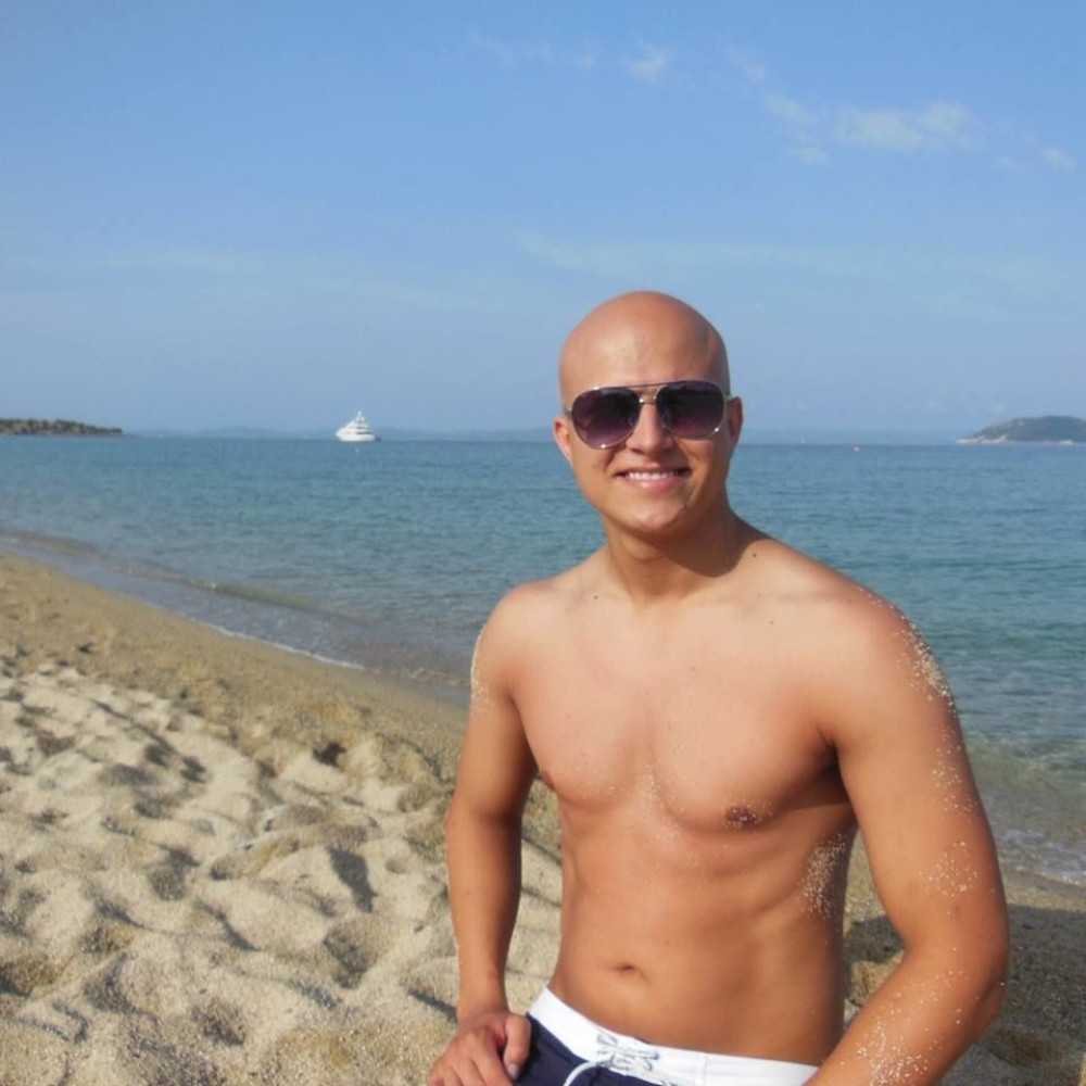 Nećete verovati kakvu životinju leči Stanijin brat (FOTO)