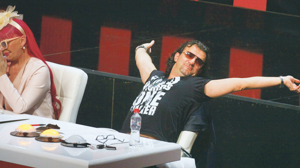 Lukas dobija novu stolicu