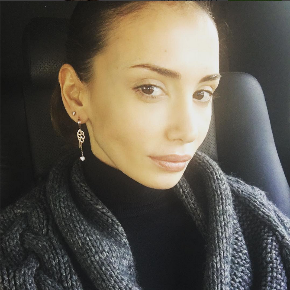 Emina muku muči s porodicom