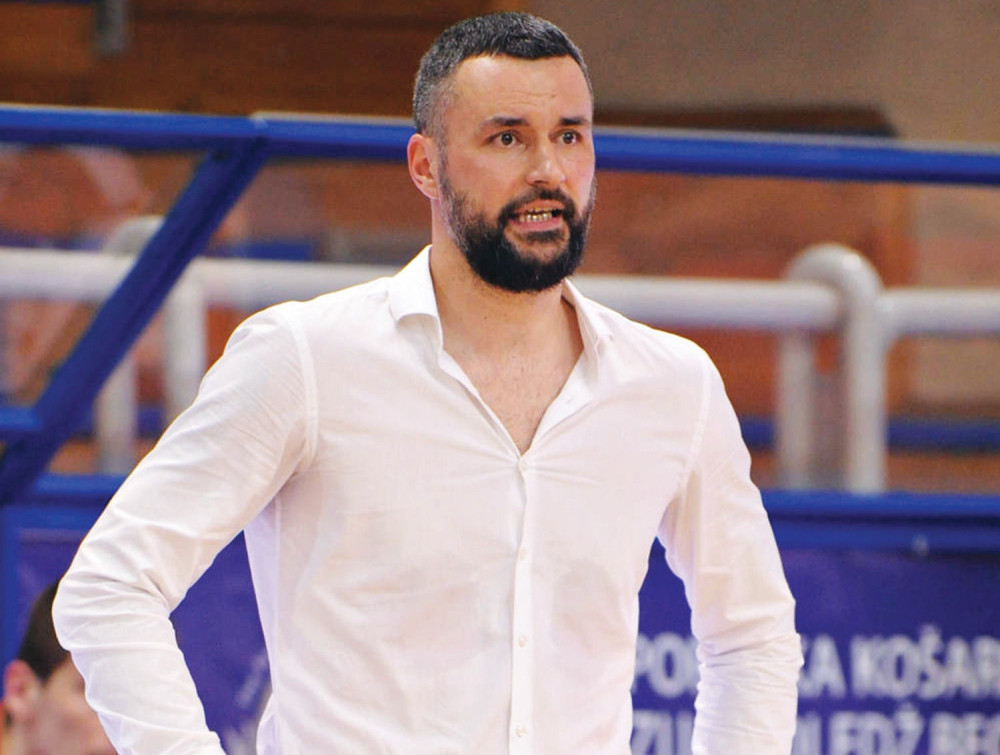 "Pljunula me je, a onda sam je uhvatio... Pakuje mi! Ja sam Milan Gurović i imam para"