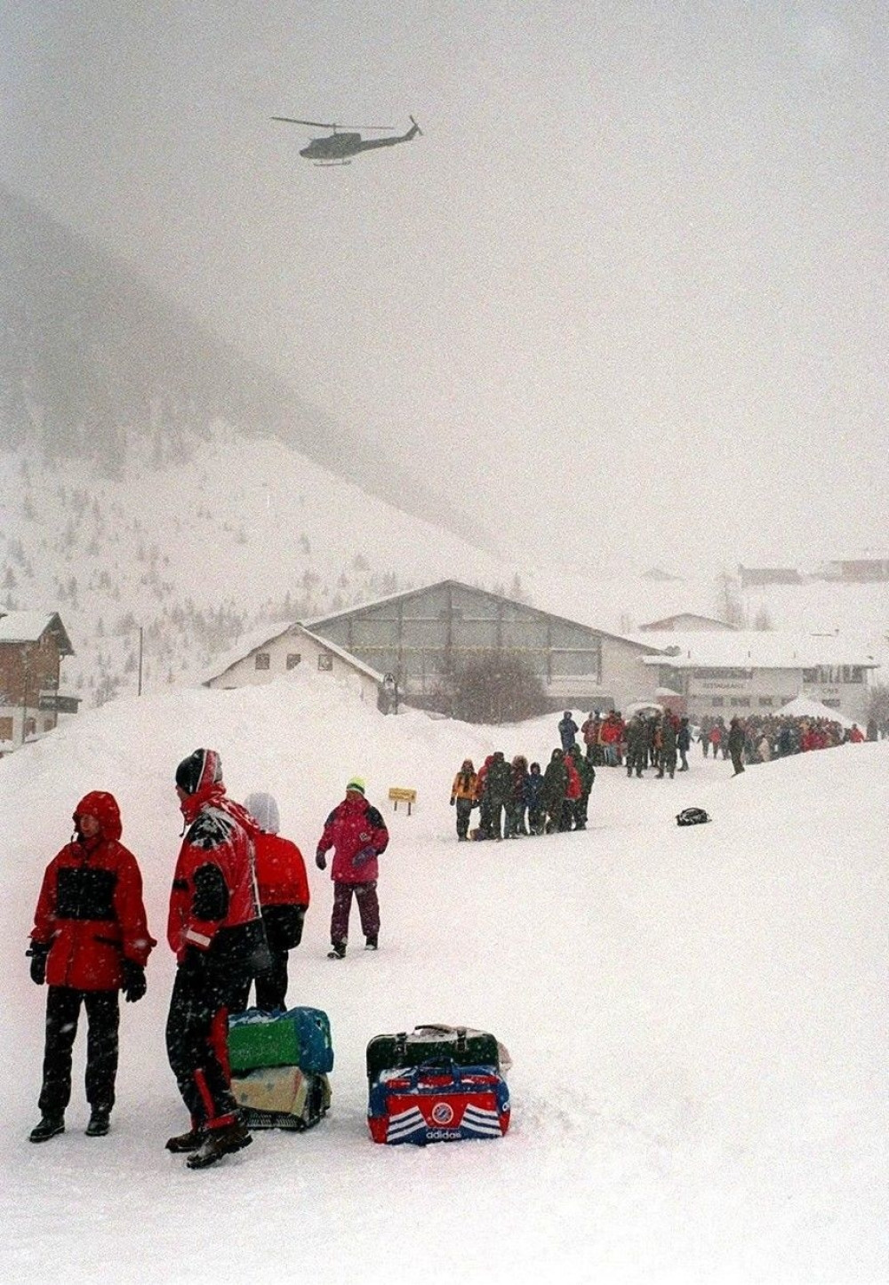 Lavina ubila vozače motornih sanki!