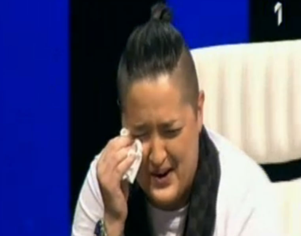 Marija Šerifović plakala i umalo pala sa stolice! (VIDEO)