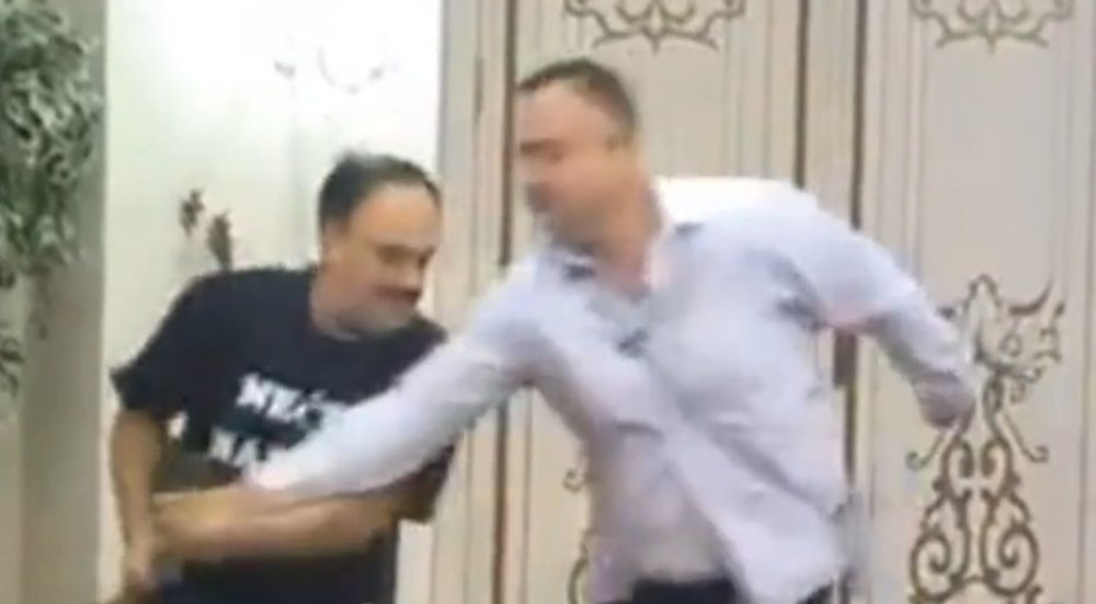 Zmaj hteo da se tuče sa novim ukućaninom (VIDEO)