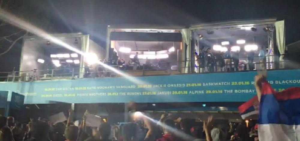 Australijanci u čudu, Srbi igraju kolo i slave (VIDEO)