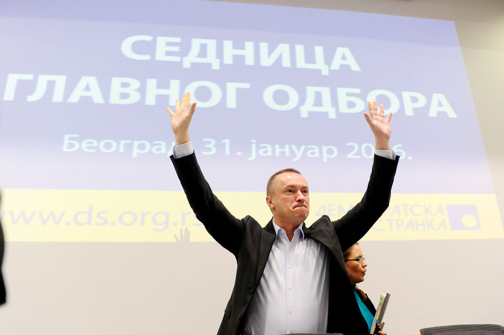 Dvotrećinska izlaznost ruši Vučića