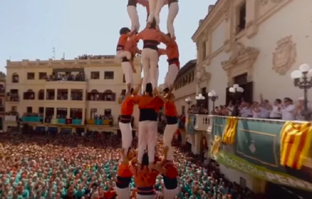 Građenje kule od ljudi (VIDEO)