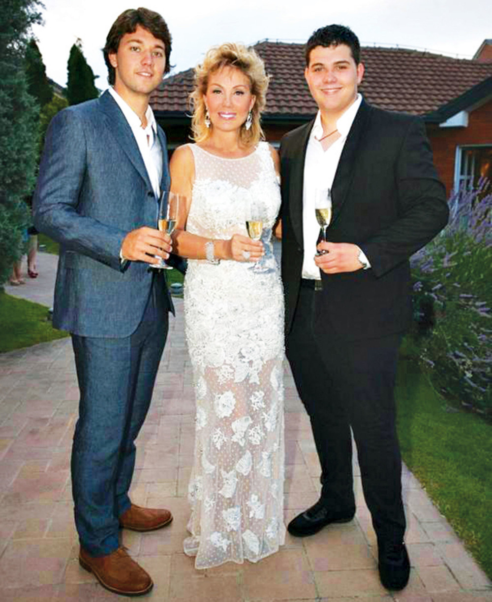 Sine, batali čvarke, sviraj!