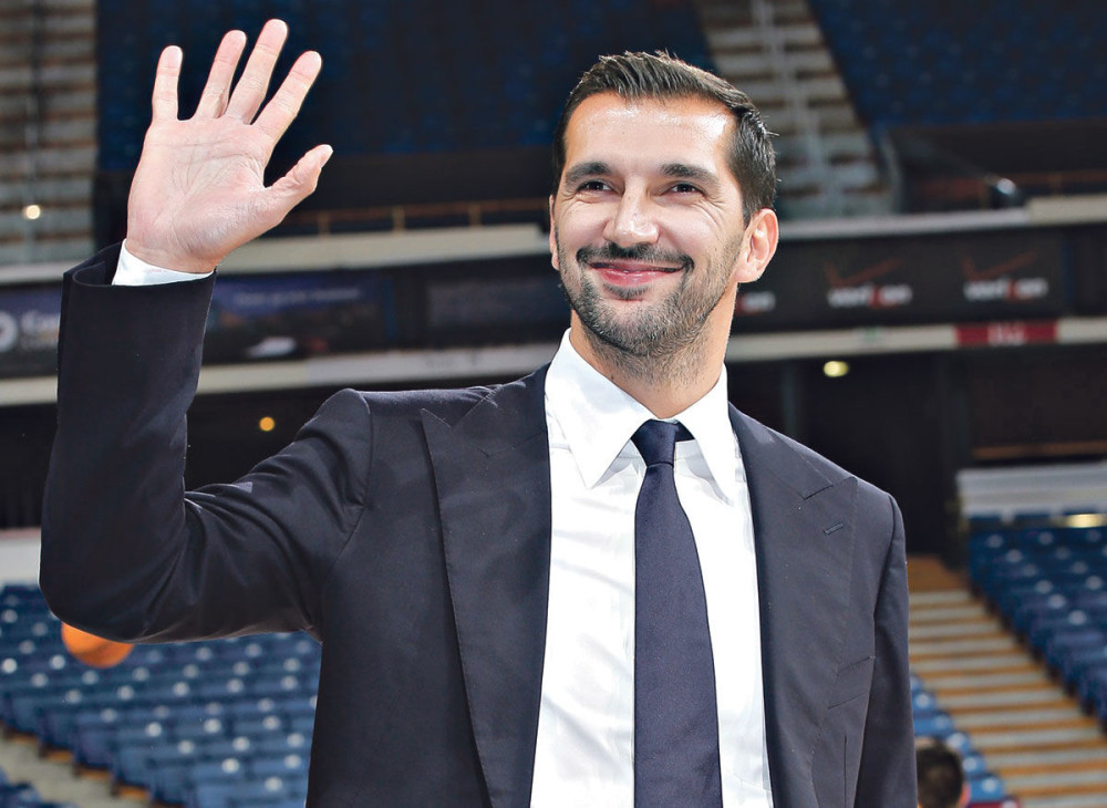 Zavidili smo mu na pucanju "trojki", a njegova supruga puca kako izgleda (FOTO)