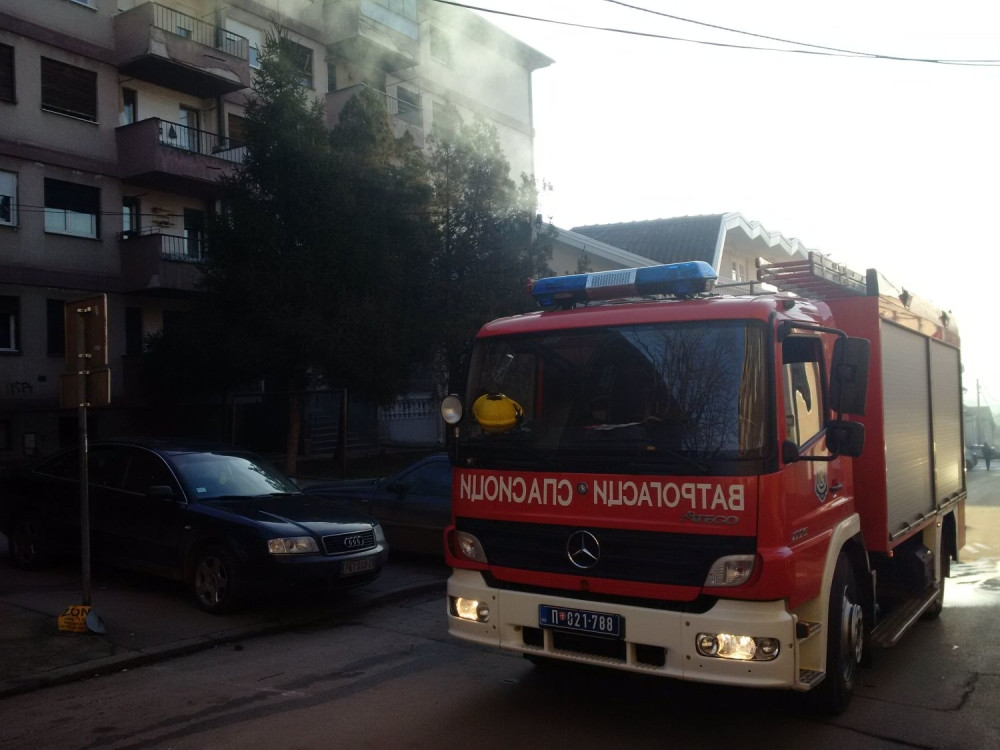 Majka i sin izgoreli u stanu na Novom Beogradu