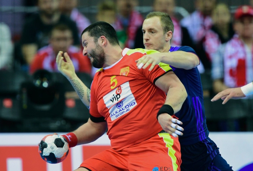 Prebili reprezentativca jer nije hteo da se slika!