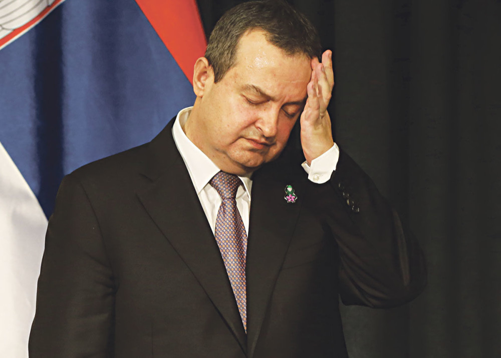 Dačića napali i levica i desnica