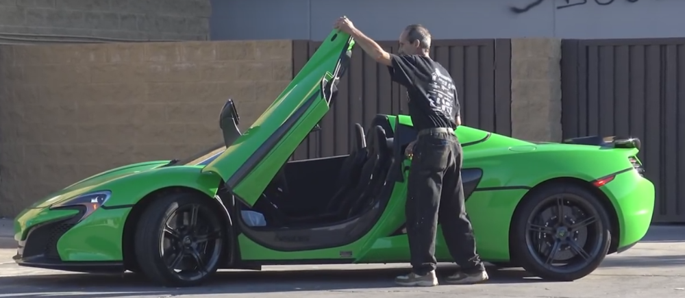 Ostavili Meklaren lopovima na izvol’te! (VIDEO)