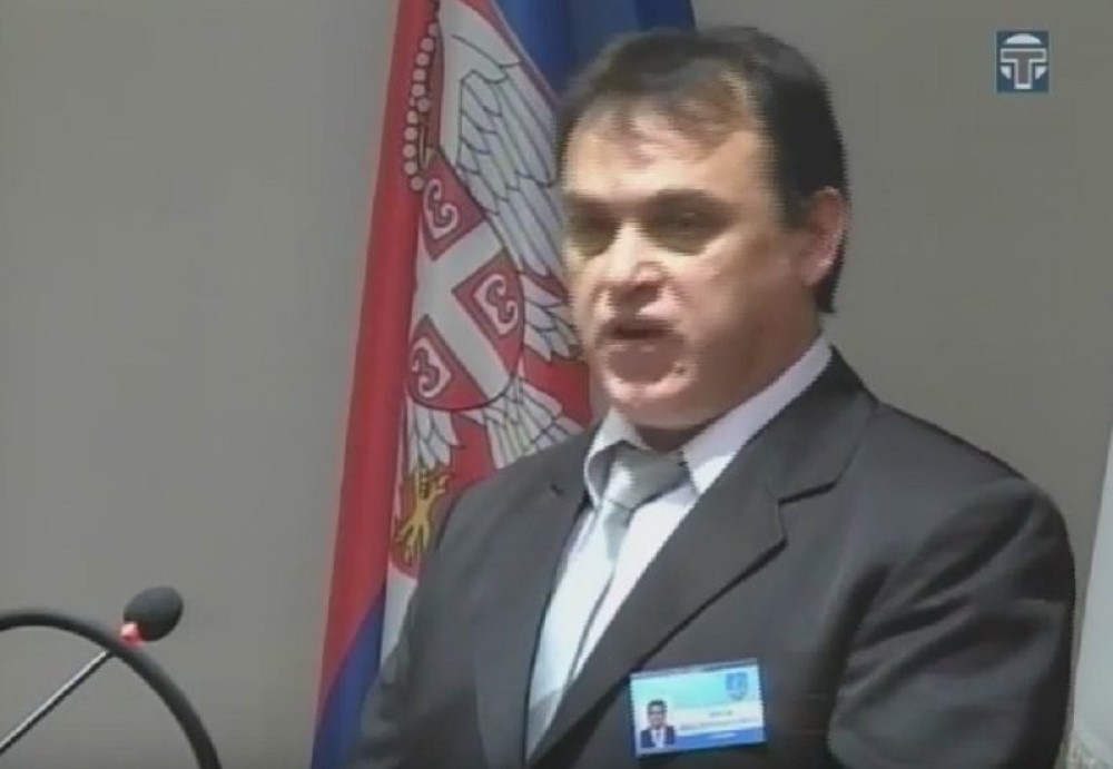 Odbornik u dilemi: "pederi" ili LGBT? (VIDEO)