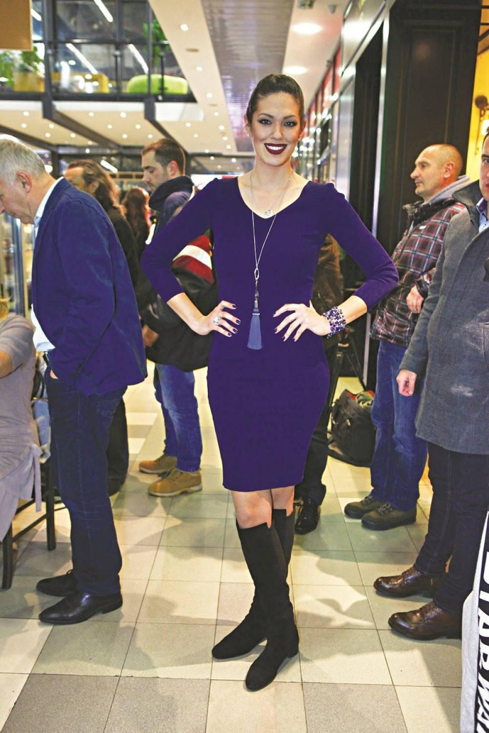 Nina ugovara slikanje sa Snežanom Dakić