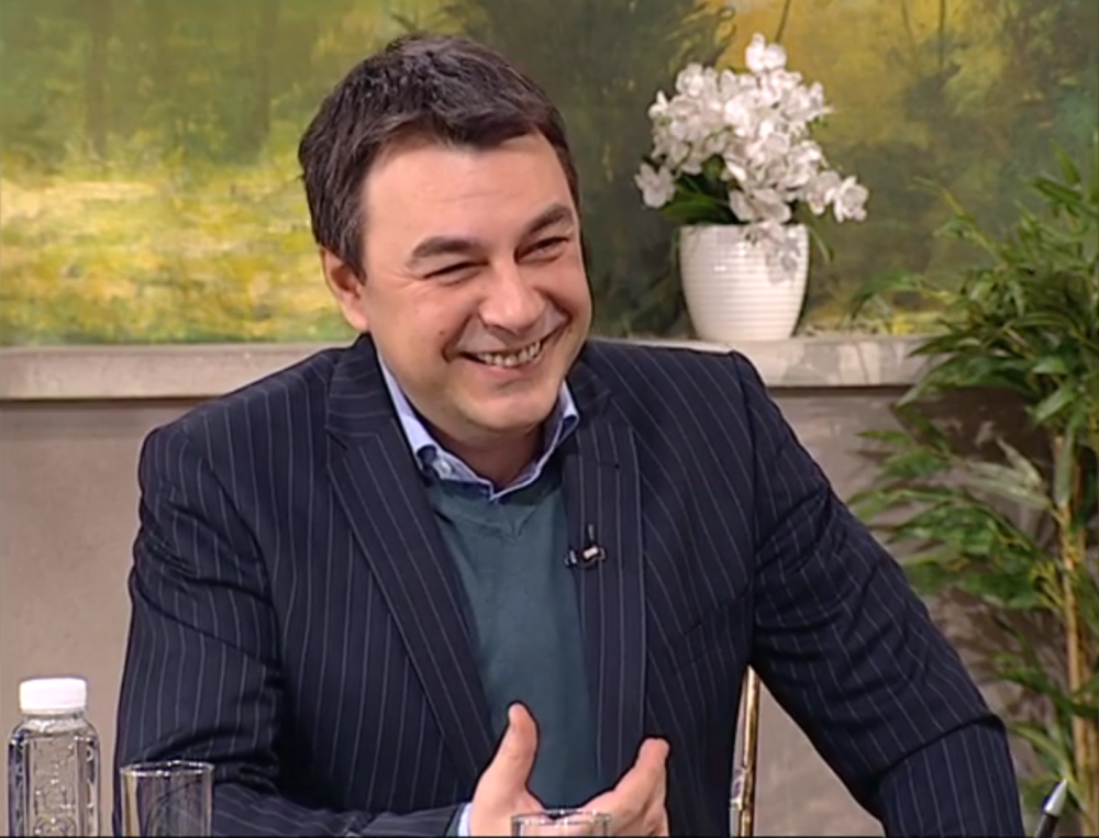 Gađanje tortom nije fašizam