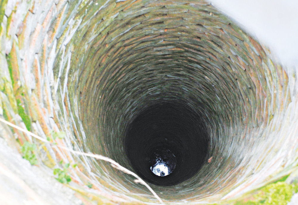 Telo starice izvučeno iz bunara