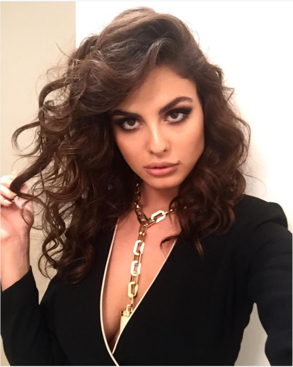 Ovo je Bo - seks bomba iz Srbije (VIDEO)