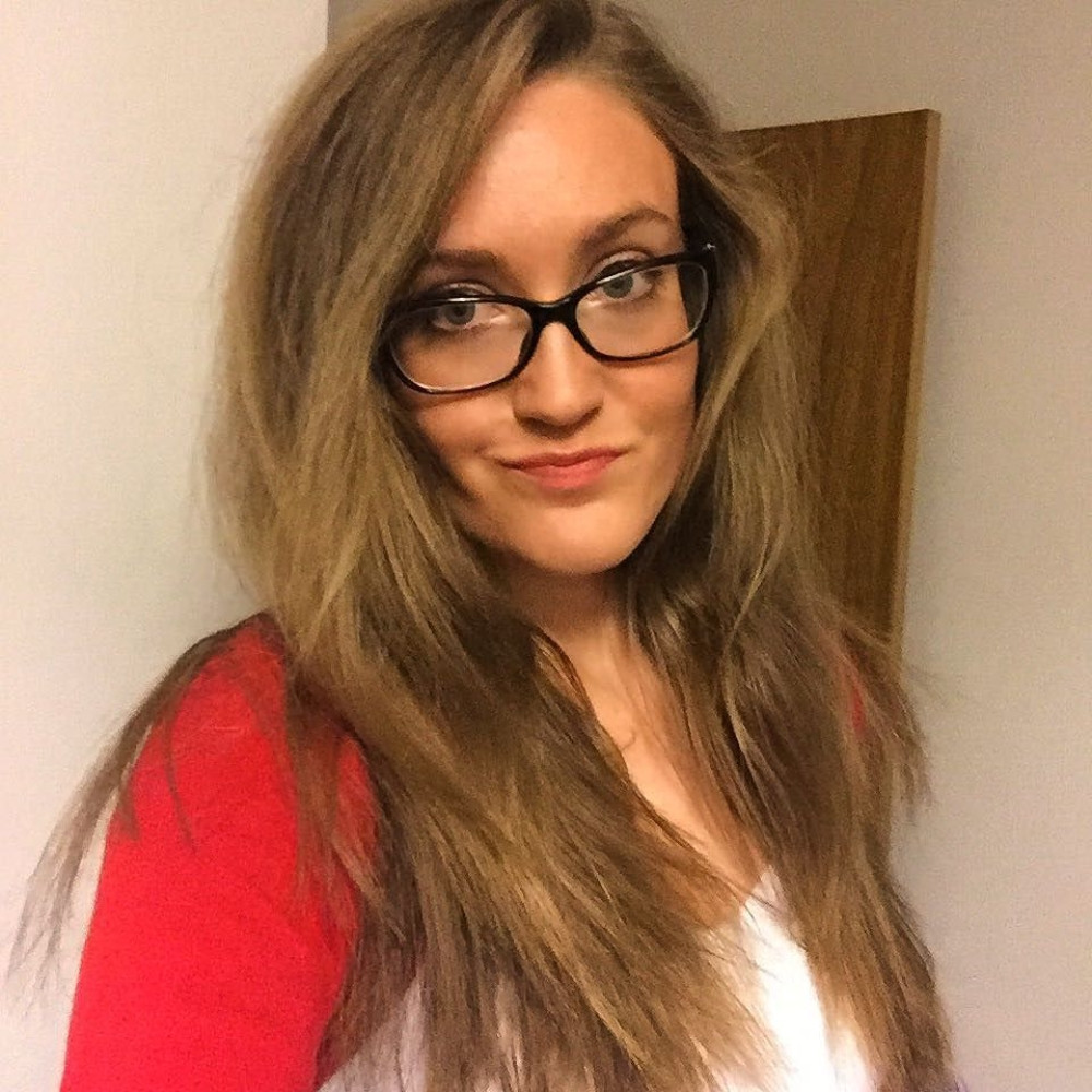 Nije prala kosu šamponom godinu dana! (FOTO)