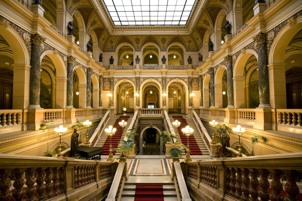 Gori praški Narodni muzej