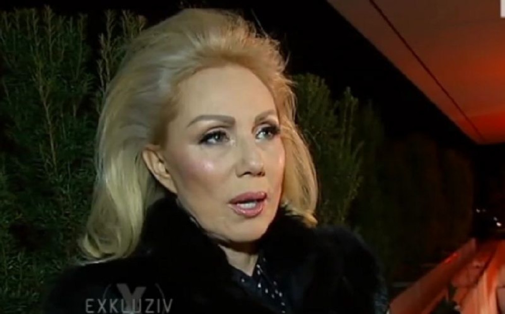 Lepa Brena zaglavljena na aerodromu u Nemačkoj!