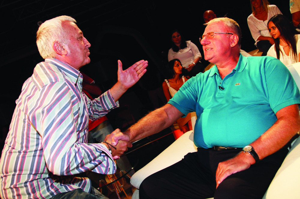 Politika je zlo, šta će nama to!