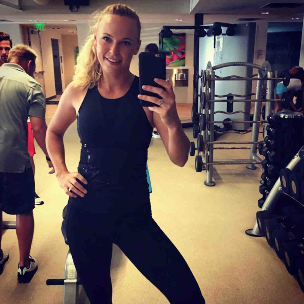 Karolina Voznjacki potpuno gola! (FOTO)