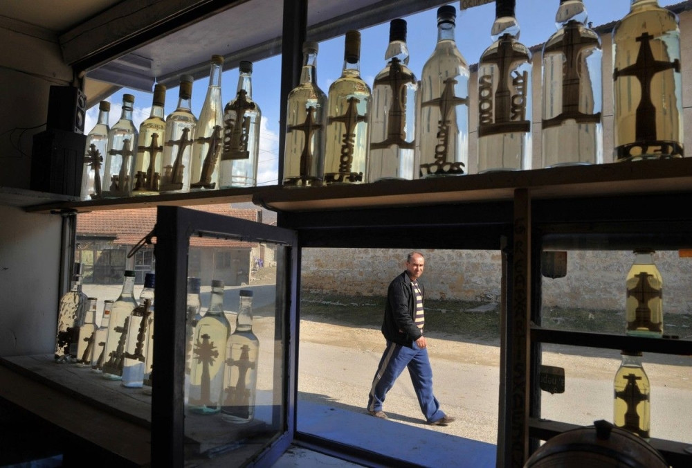 Dok je vina i vinogorja biće i Srba