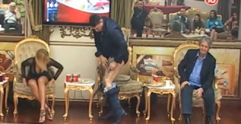 Istetovirao sam ženu koja mi je odgrizla muškost (VIDEO)