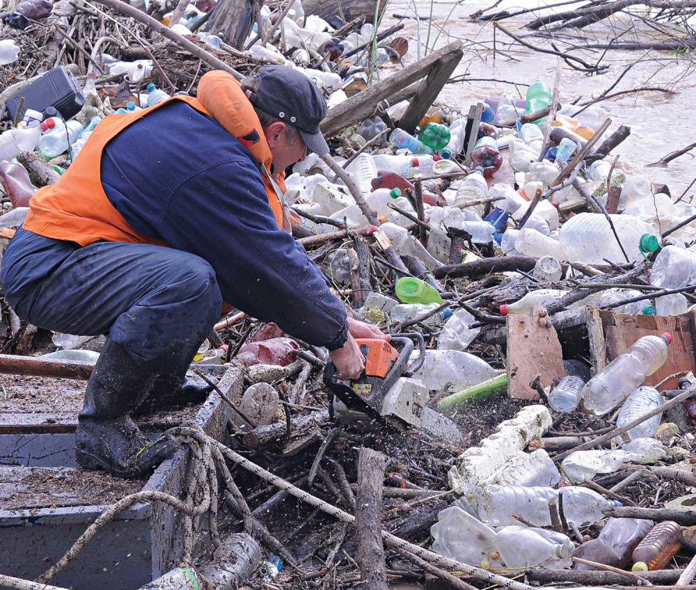 Smrt iz plastičnih flaša