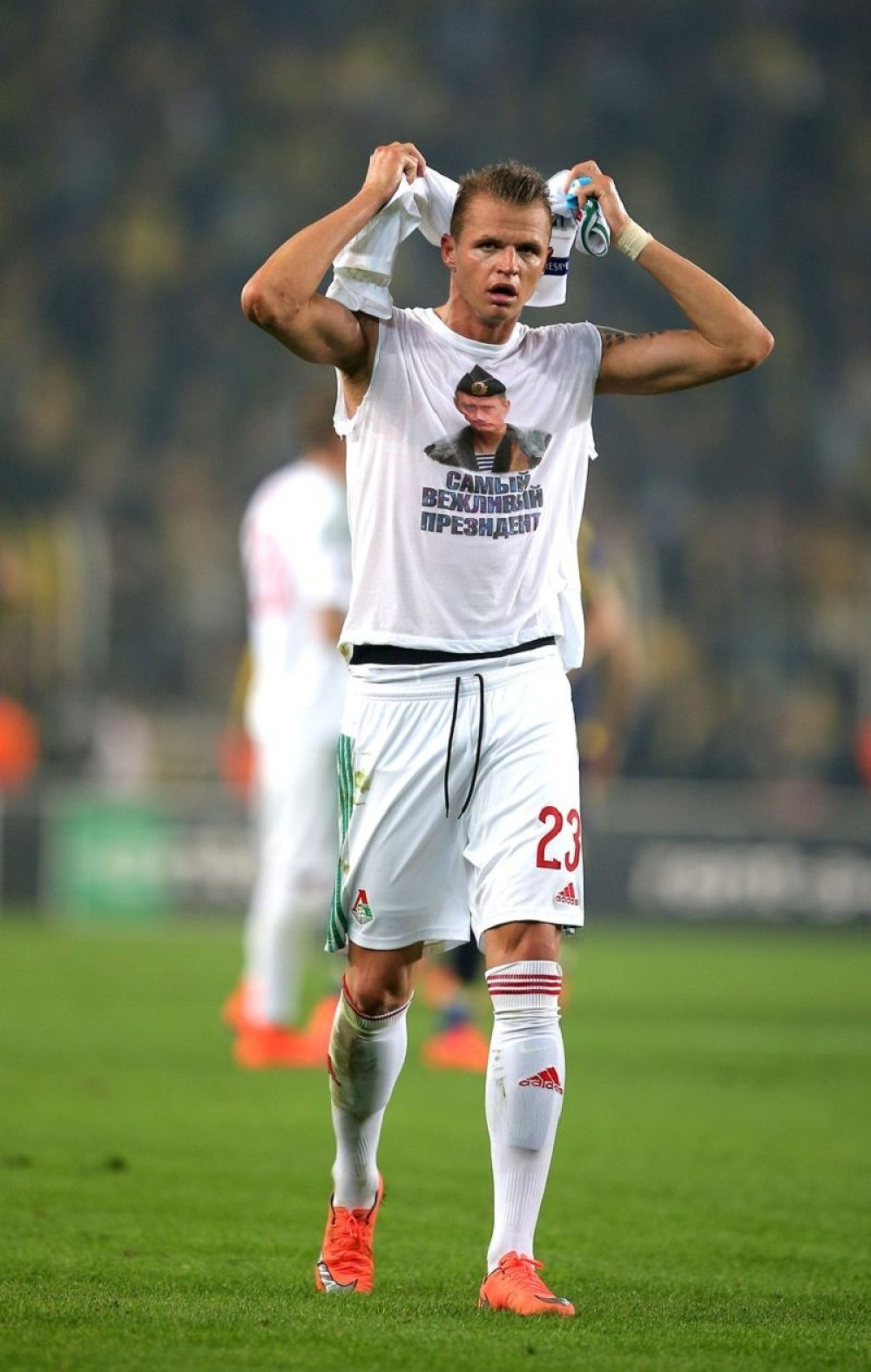 Lokomotiva kažnjava Tarasova!