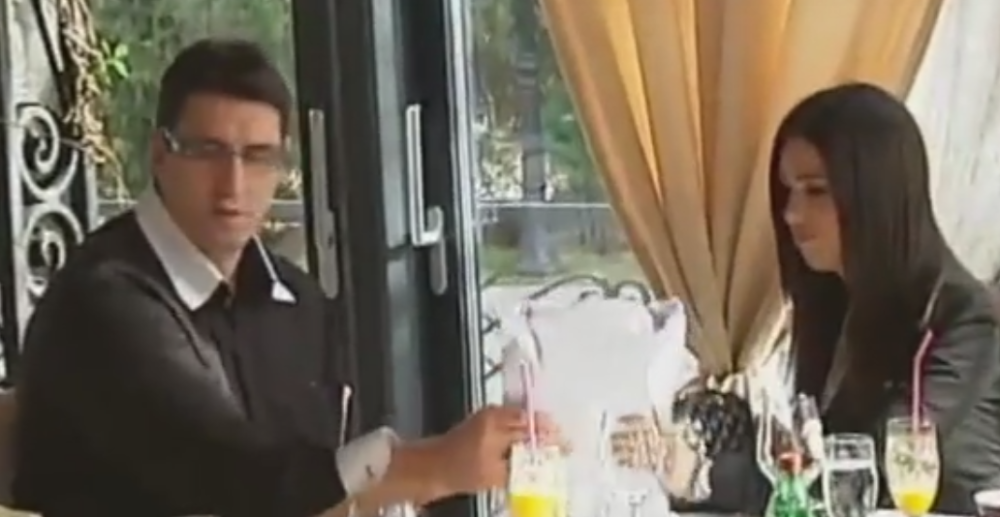 Ovako je Stanija dala keš Kristijanu! (VIDEO)