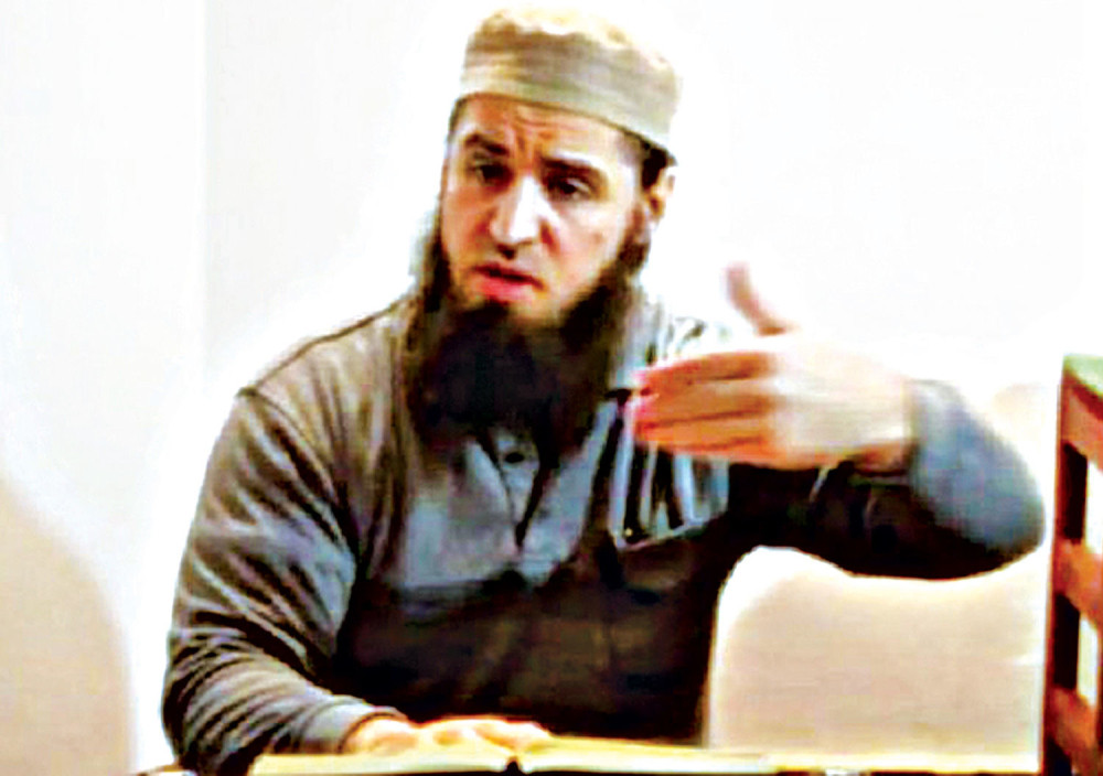 Mića iz Tutina mladima ispirao mozak!