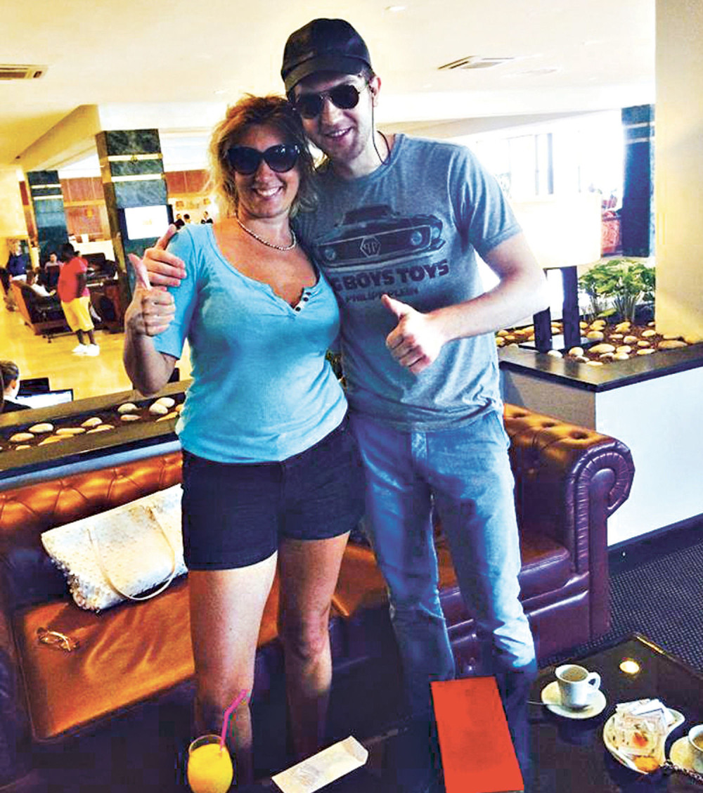 Jelena na Kubi uživa sa Dženanom