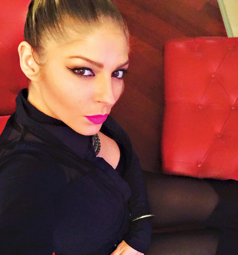 Udaje se Vanja Mijatović! Pevačica podelila radosne vesti, a pogledajte kakav je prsten dobila!