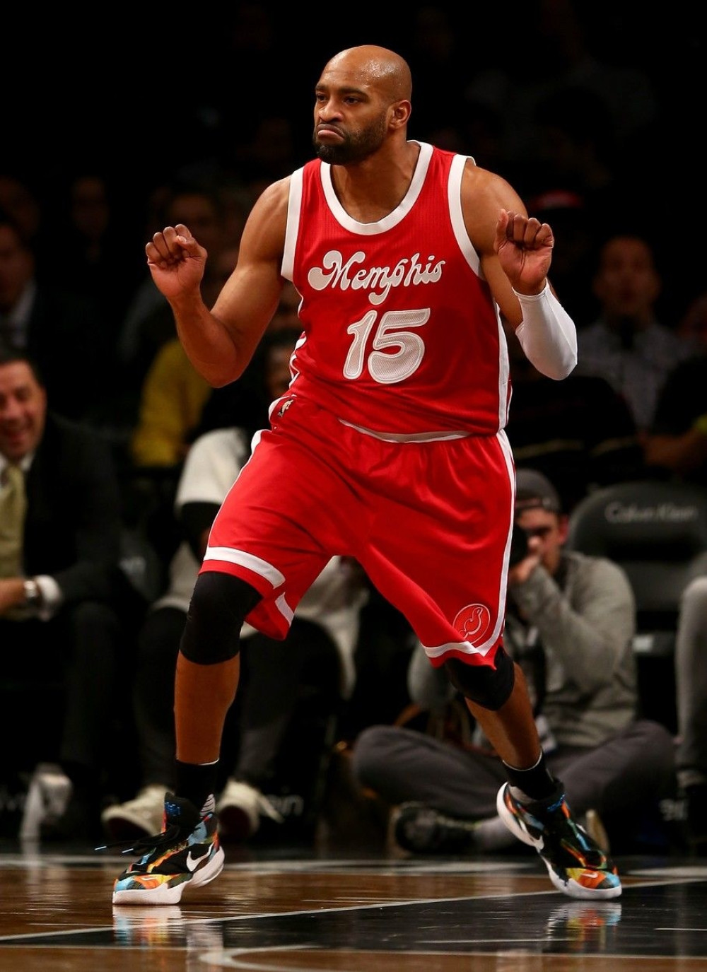 Karter postigao koš sa celog terena (VIDEO)