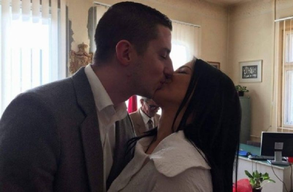 Oženio se bivši učesnik "Farme" (FOTO)