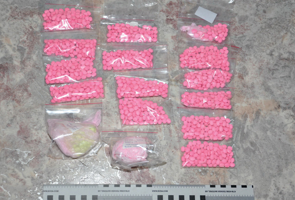 Srećko krio tablete ekstazija u gaćama